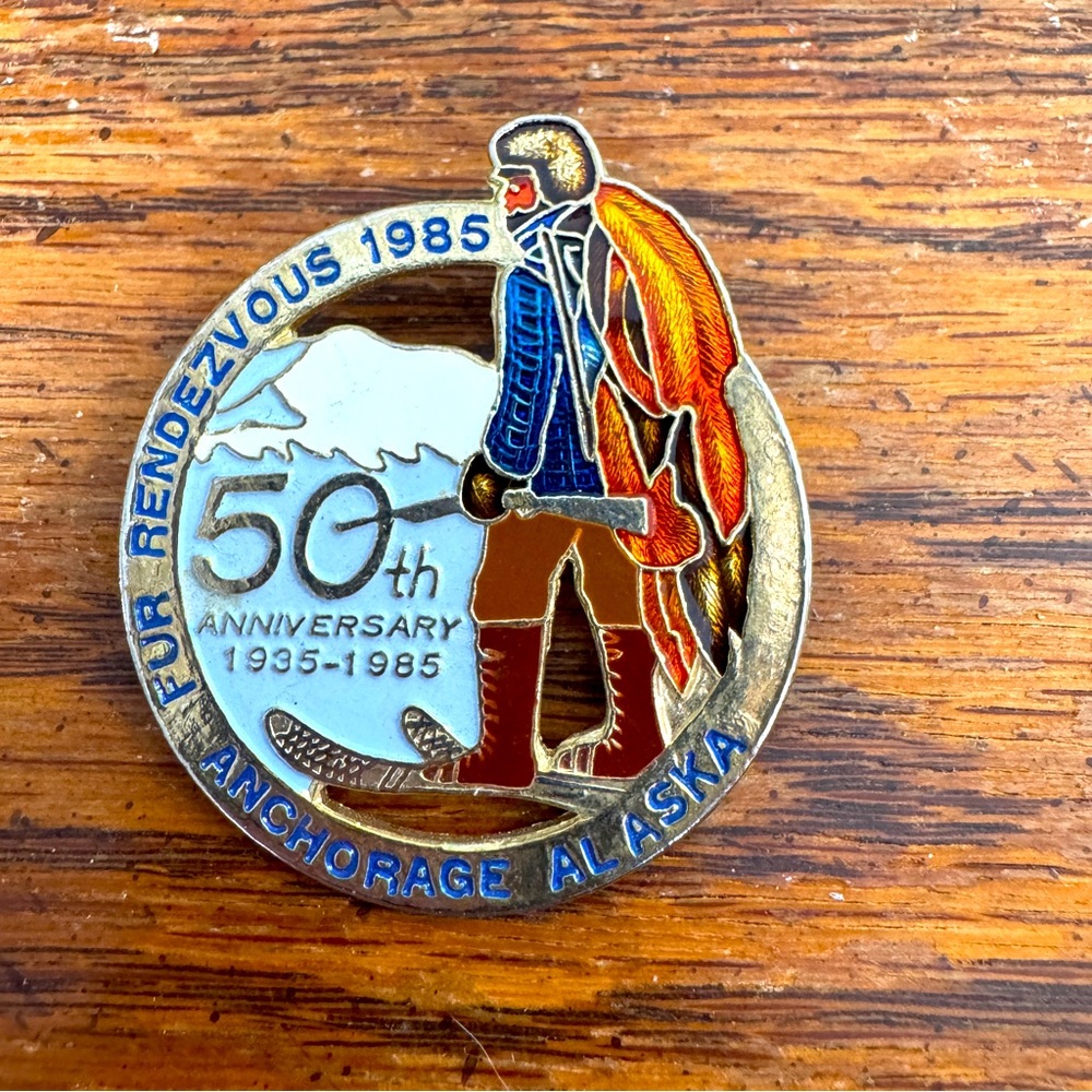 Commemorative Alaska Fur Rendezvous 50th 1985 Anniversary Pin